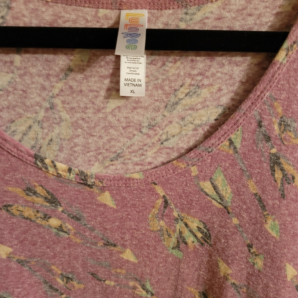 Lularoe Perfect Tee - Size XL